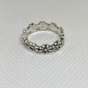Floral Design Eternity Band Ring